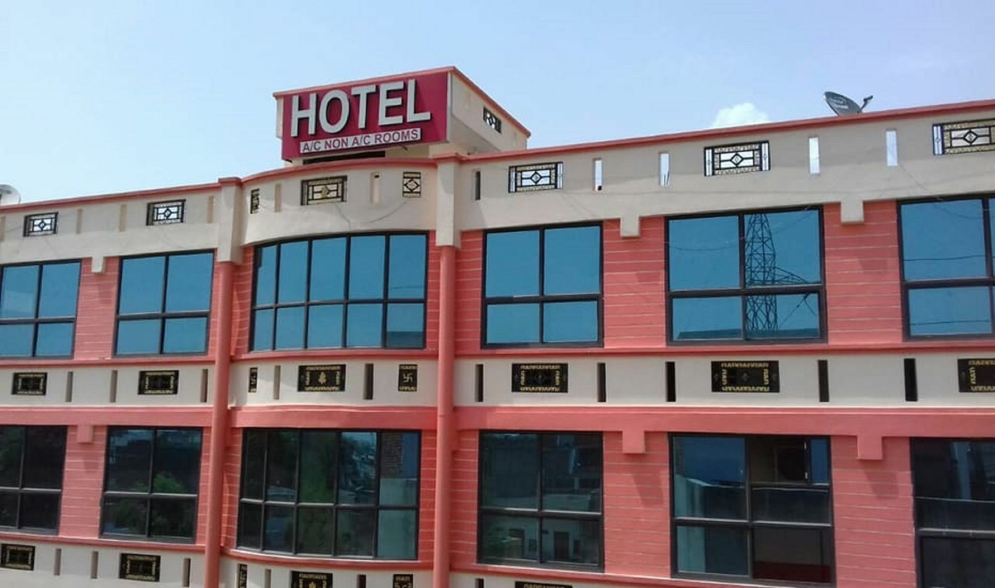 Hotel Om Jai Jaipur Bagian luar foto